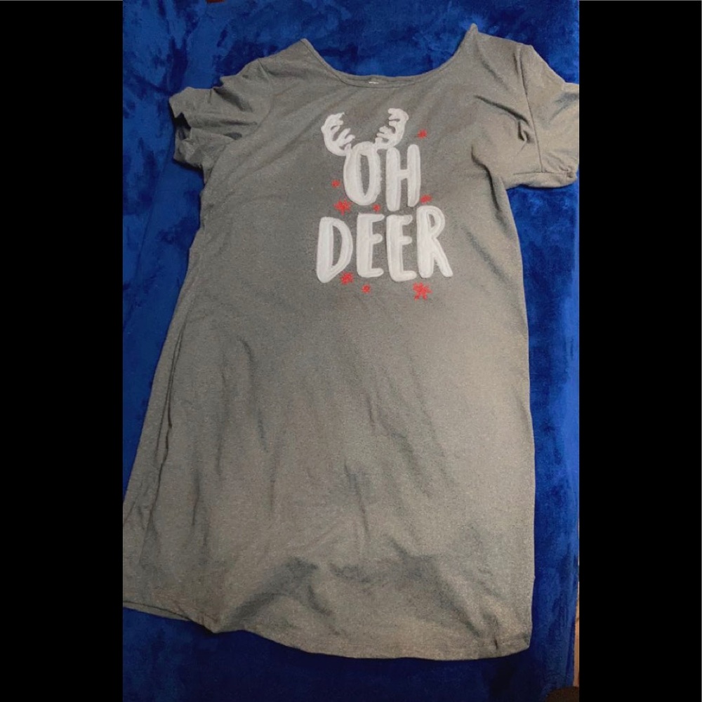 Seasonal Night gown